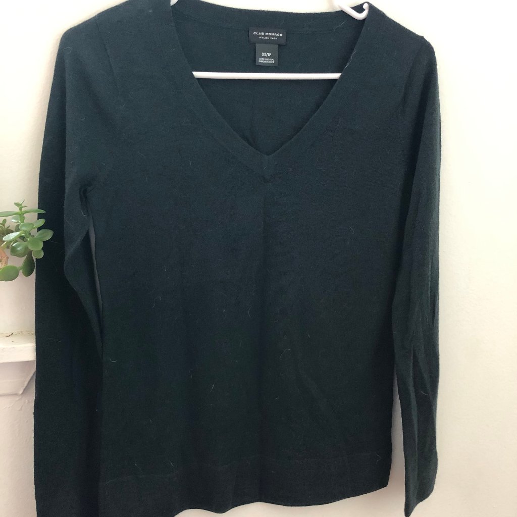 Club Monaco V Neck Sweater- Size Xs